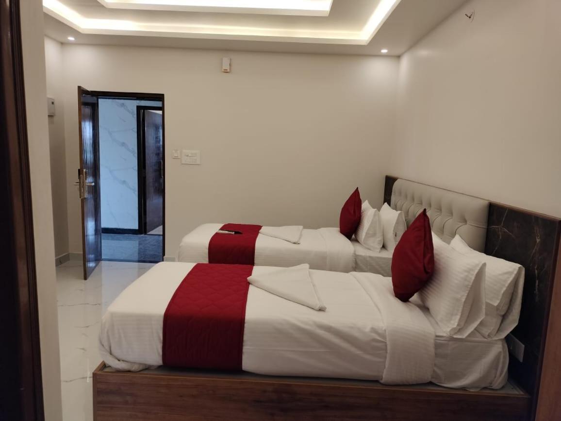 Mayuri Residency Hotel Attibele ภายนอก รูปภาพ