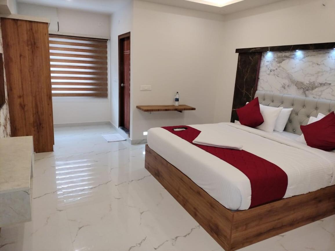 Mayuri Residency Hotel Attibele ภายนอก รูปภาพ